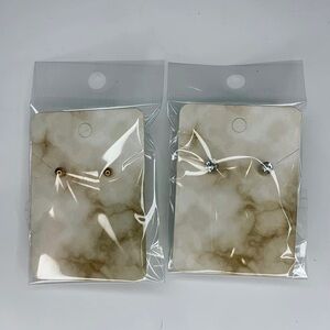 Gold stud earring set